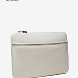 Laptop case in beige recycled fabrics