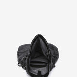 Bolso media luna en malla metálica negra