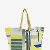 Beach bag with geometric print in green