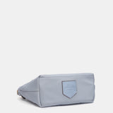 Organizer aus recyceltem blauen Material.