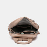 Rosa Rucksack aus recycelten Materialien.