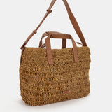 Raffia-Tasche in Camel.