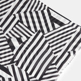 Wool scarf with black and white linear print