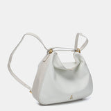 Handtasche - Rucksack aus weißem Leder.