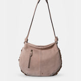 Shoulderbag aus Leder mit beigen Fransen.
