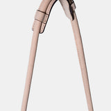 Shoulderbag aus Leder mit beigen Fransen.