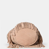 Handtasche aus Leder mit beigen Fransen.