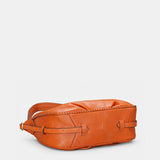 Bolso de hombro en piel cognac