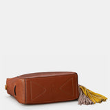 Bolso de mano en piel troquelada cognac