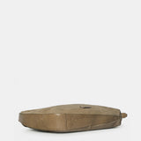 Bolso de hombro en serraje taupe
