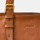 Cognac leather shopper bag.