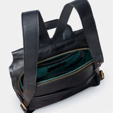 Rucksack aus schwarzem Leder.