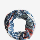 Damentuch aus Viskose mit Blätterdruck in Blau.