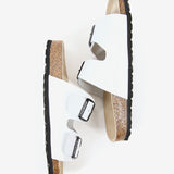 Women's flat leather sandal in white