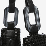 Schwarze Damen-Hobo-Party-Handtasche aus Metallnetz.