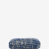 Quadratischer Clutch in Blau.