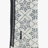 Women's wool scarf with geometric pattern in grey