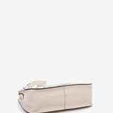 Beige Damen-Handtasche aus gestanztem Leder.