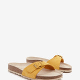 Flache Damen-Sandale mit Schnalle in Amber.