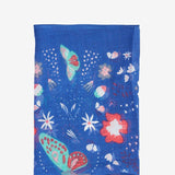 Damenbandana mit blauem Boho-Muster.