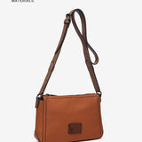 Shoulder bag in cognac recycled materials