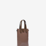 Patent leather handbag in taupe