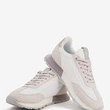 Women's sneaker in white