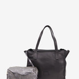 Kleiner Shopper aus schwarzem Leder.