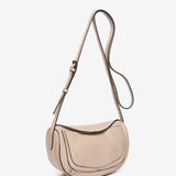 Kleine Ledertasche in Beige.