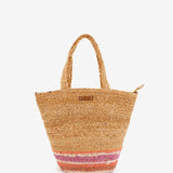 Raffia-Tasche mit lila Muster.