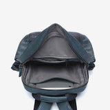 Rucksack aus recycelten Materialien in Blau.