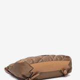 Gepolsterte Tasche-Rucksack aus recycelten Materialien in Camel.