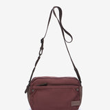 Shoulder bag in burgundy recycled materials