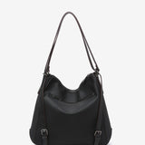 Schwarz, Rucksack-Tasche aus recycelten Materialien.