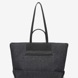 Schwarze Jeans-Shopper-Tasche.