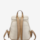 Beige Rucksack aus recycelten Materialien.