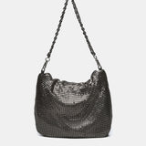 Schultertasche aus silbernem Metallnetz