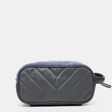 Fierfraubedürftig in Blau