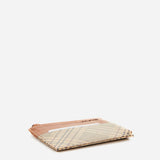 Damentasche aus Leder mit Karo-Print in Cognac.