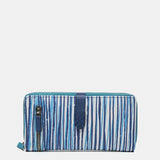 Cartera grande en piel con estampado en azul