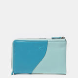 Cartera mediana en piel en tonos azules