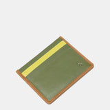 Tarjetero en piel verde