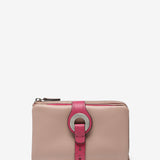 Medium wallet with metal clasp in pink leather