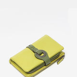 Medium wallet with metal clasp in green leather