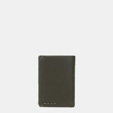 Cartera pequeña de hombre de piel con protección RFID en verde