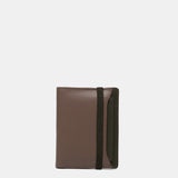 Cartera de hombre de piel combinada con protección RFID en taupe