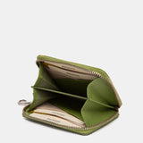 Tarjetero en piel verde