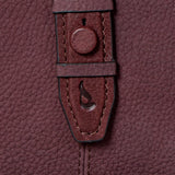 Medium women's wallet in burgundy leather.