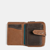 Small women's wallet in cognac leather.