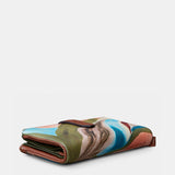 Cartera mediana de mujer en piel estampada